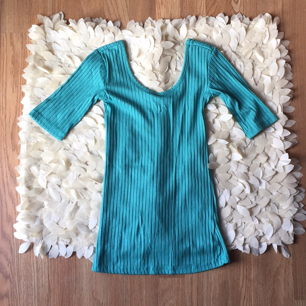 Decree Xs low cut top